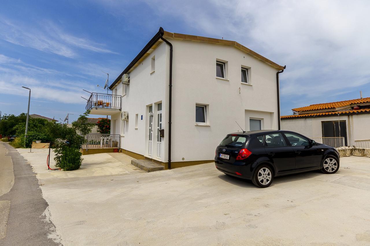 Apartments Mirko I Anda Donji Okrug  Екстер'єр фото