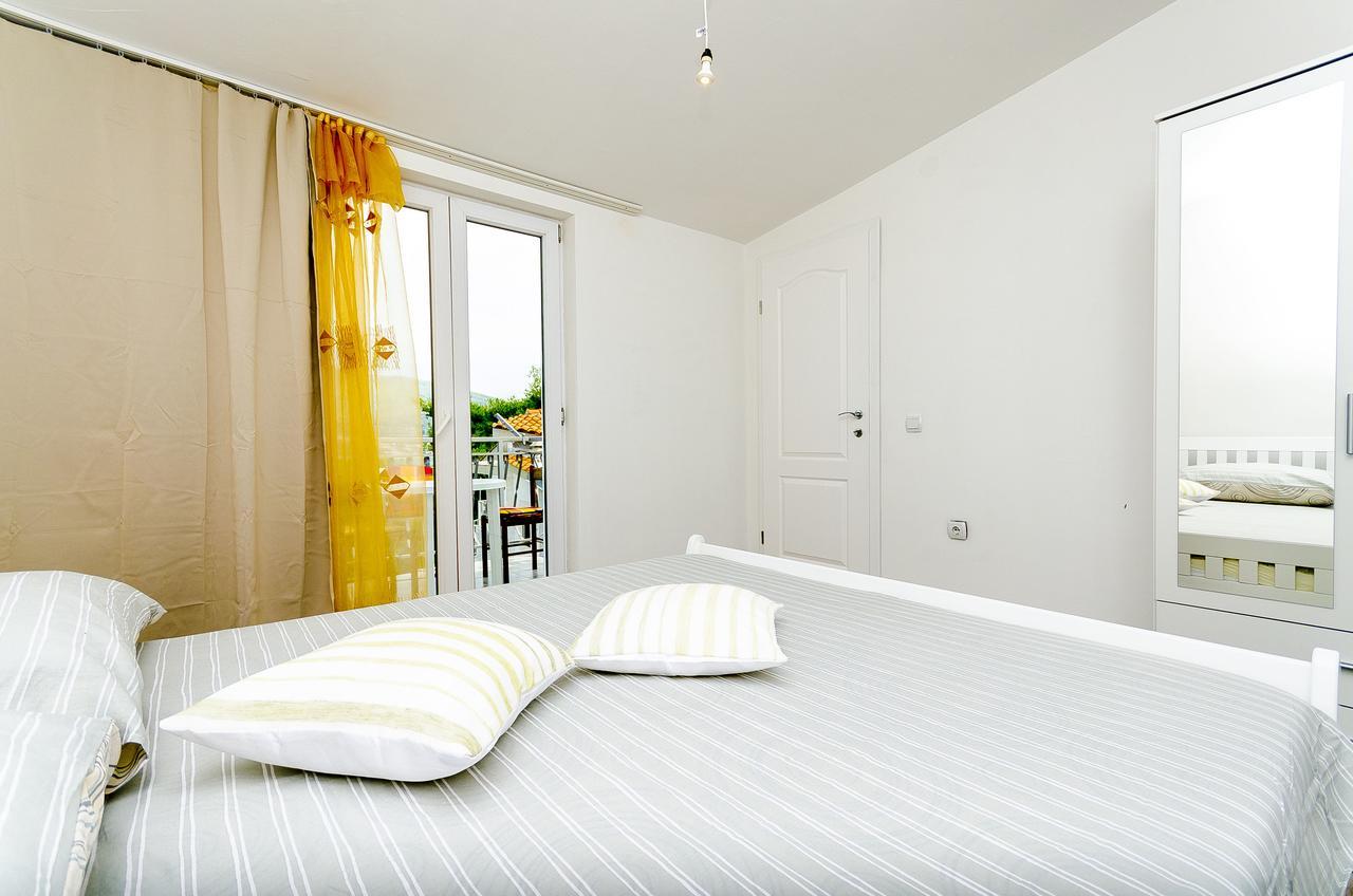 Apartments Mirko I Anda Donji Okrug  Екстер'єр фото