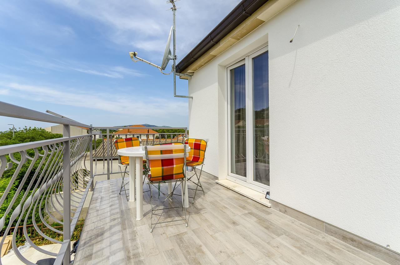 Apartments Mirko I Anda Donji Okrug  Екстер'єр фото
