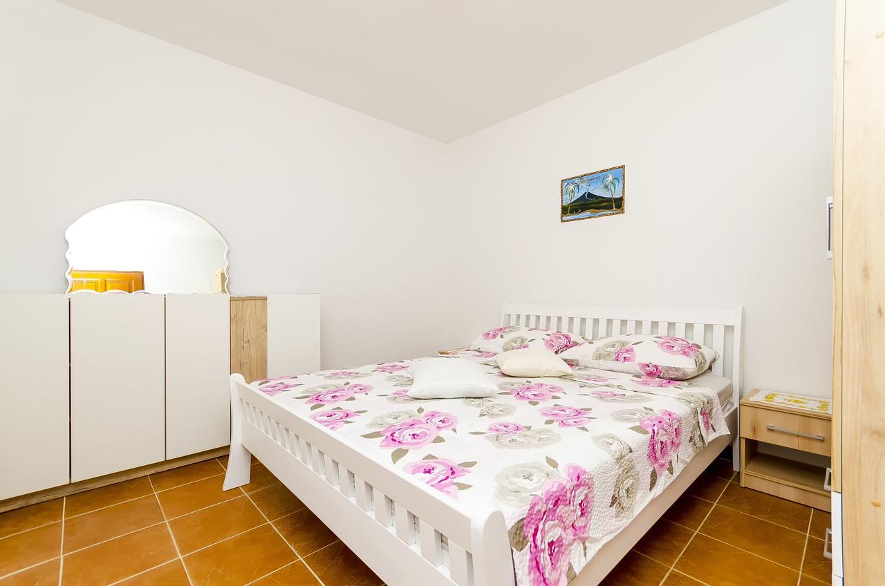 Apartments Mirko I Anda Donji Okrug  Екстер'єр фото