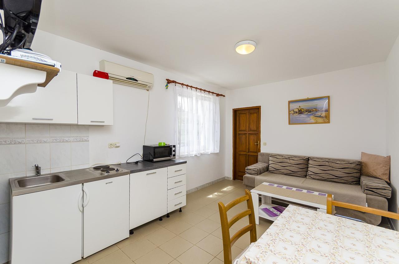 Apartments Mirko I Anda Donji Okrug  Екстер'єр фото