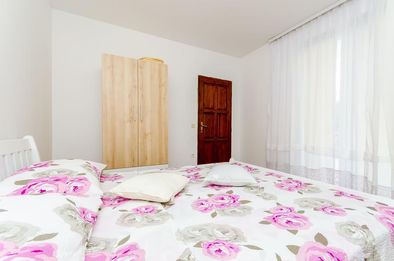 Apartments Mirko I Anda Donji Okrug  Екстер'єр фото