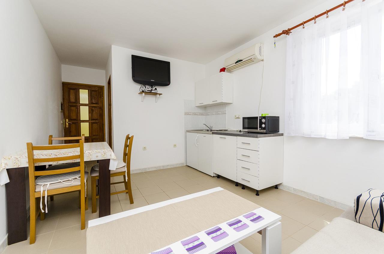 Apartments Mirko I Anda Donji Okrug  Екстер'єр фото